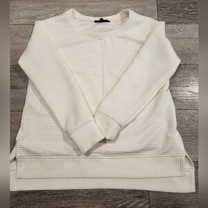 Jane + Delancey Sweater. Size M